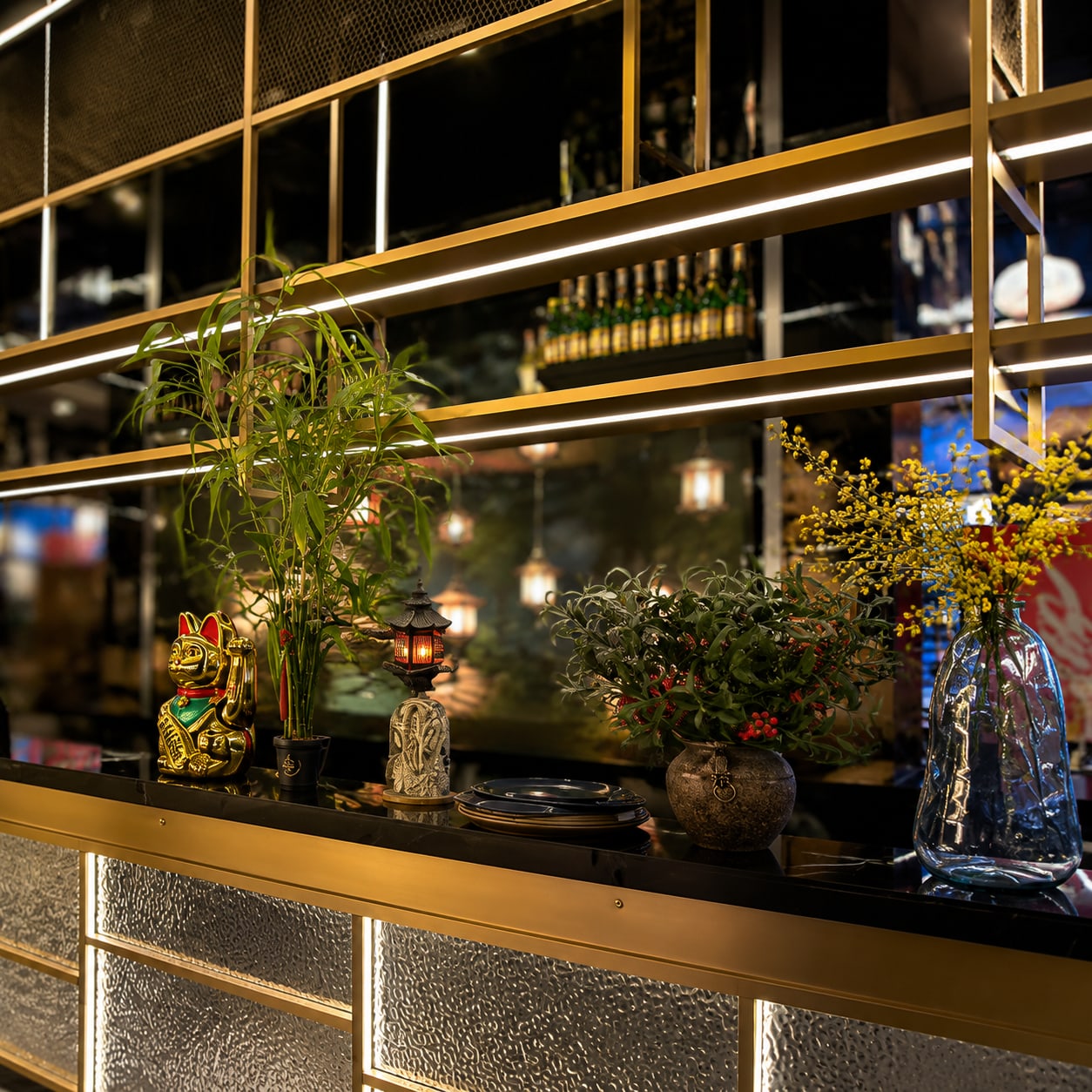 Décor végétal du restaurant Okito 51